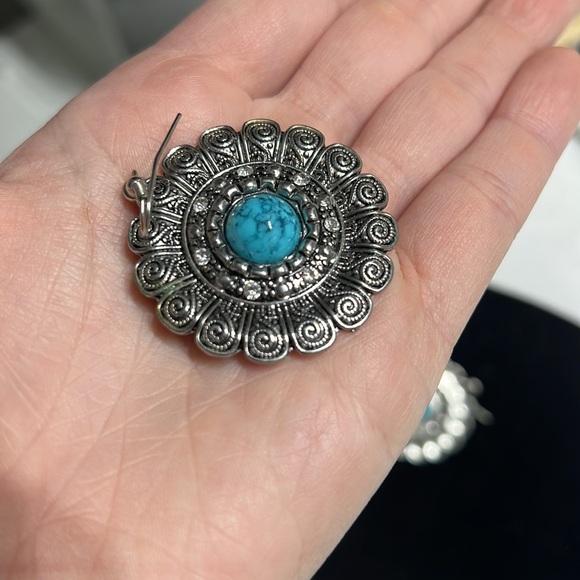 Women’s Silver and‎ Turquoise Earrings! - Picture 5 of 7